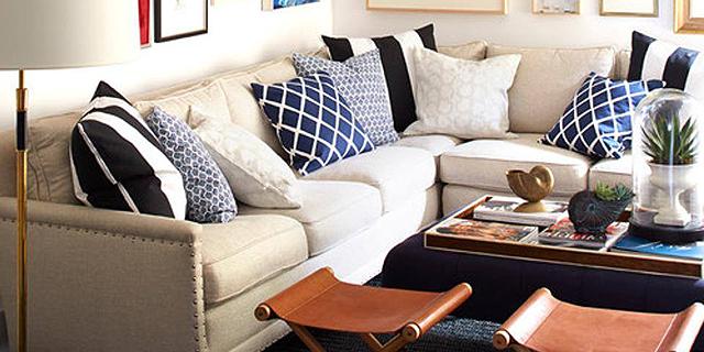 A beautiful couch, wow.